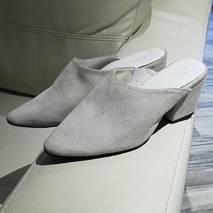 URBAN OUTFITTERS LEATHER SUEDE CHUNKY HEEL MULES…